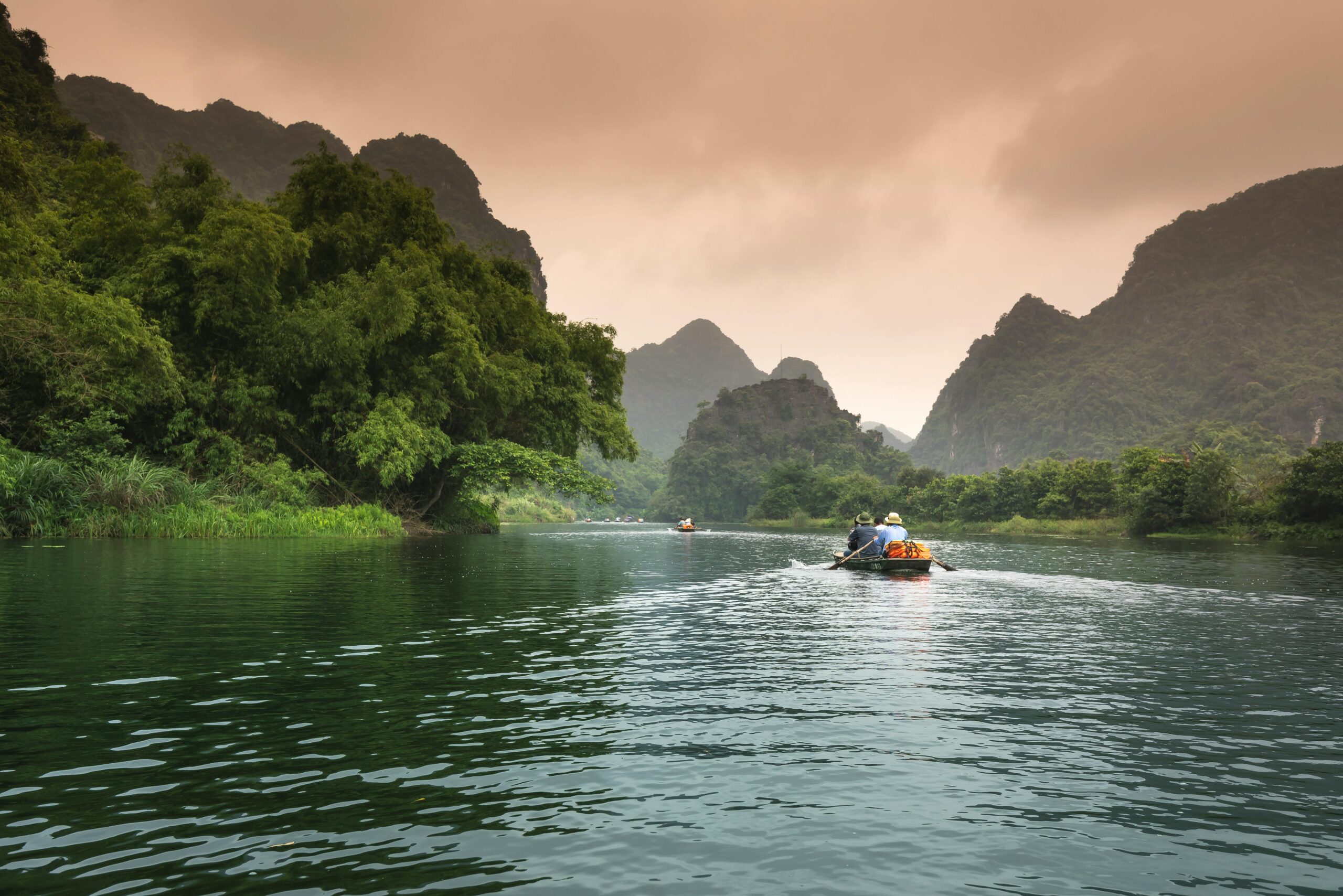pexels-quang-nguyen-vinh-222549-2161449